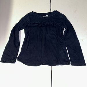 3t Ruffled black T-shirt